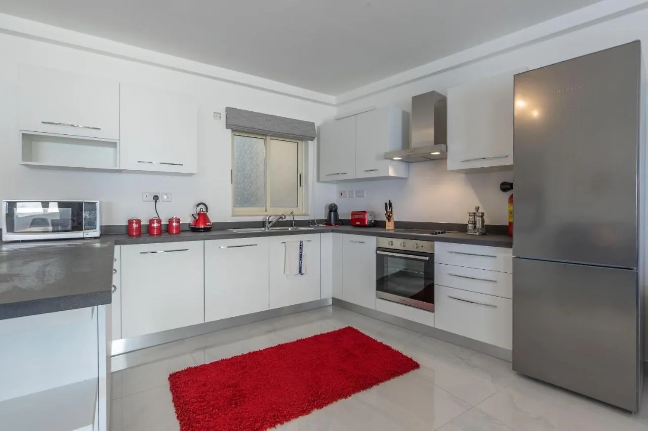 Sliema Bedrooms With Ensuite Bathrooms 0*,
