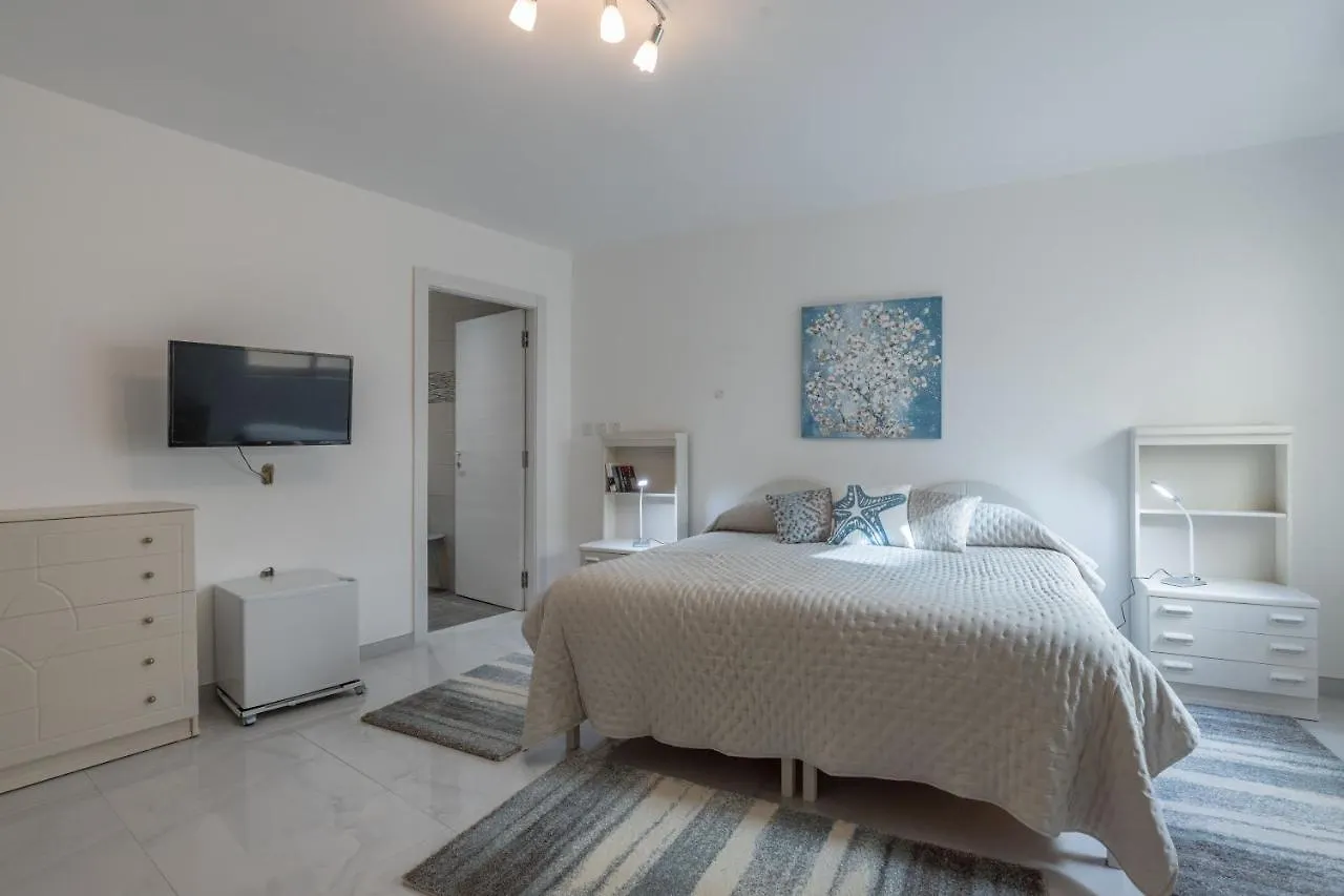 Alloggio in famiglia Sliema Bedrooms With Ensuite Bathrooms